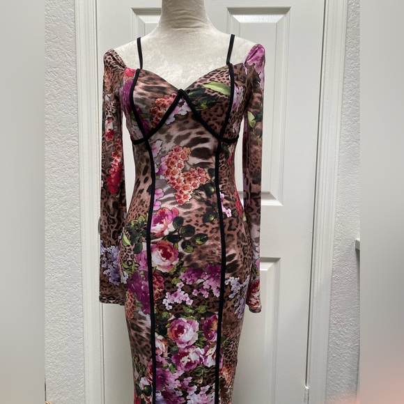VENUS Dresses & Skirts - Brand new Venus bodycon sexy night-out dress